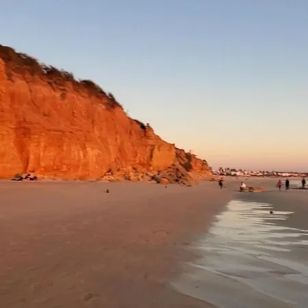 Yoli 26 Con Piscina Y Jardin Cerca De La Playa Сasa de vacaciones